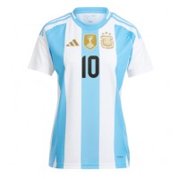 Dámy Fotbalový dres Argentina Lionel Messi #10 Copa America 2024 Domácí Krátký Rukáv